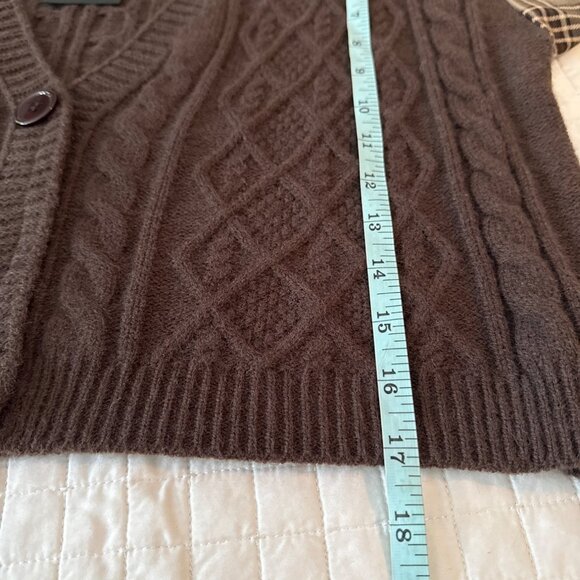 Gabby Isabella Brown Cable Knit Plaid Sleeve Button Front Cropped Cardigan Sweat - Picture 9 of 12
